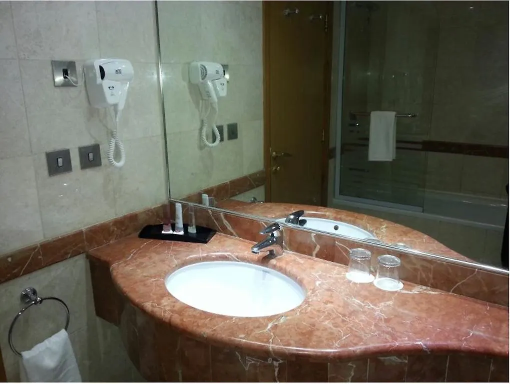 Nozol Royal Inn Hotel Medina