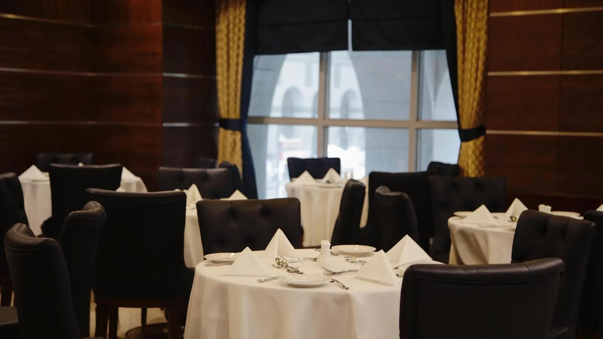 Nozol Royal Inn Hotel Medina 4*,
