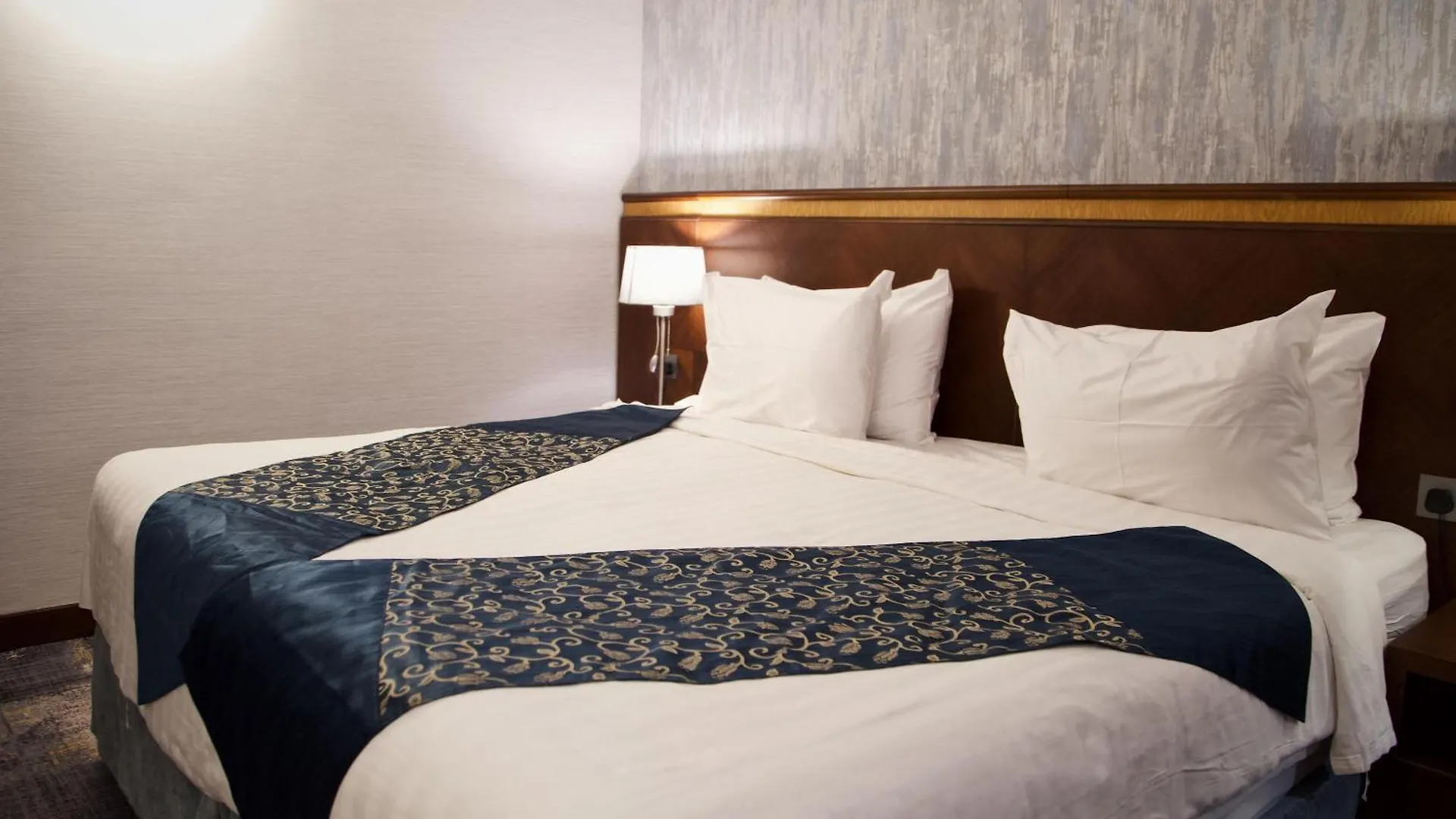 Nozol Royal Inn Hotel Medina