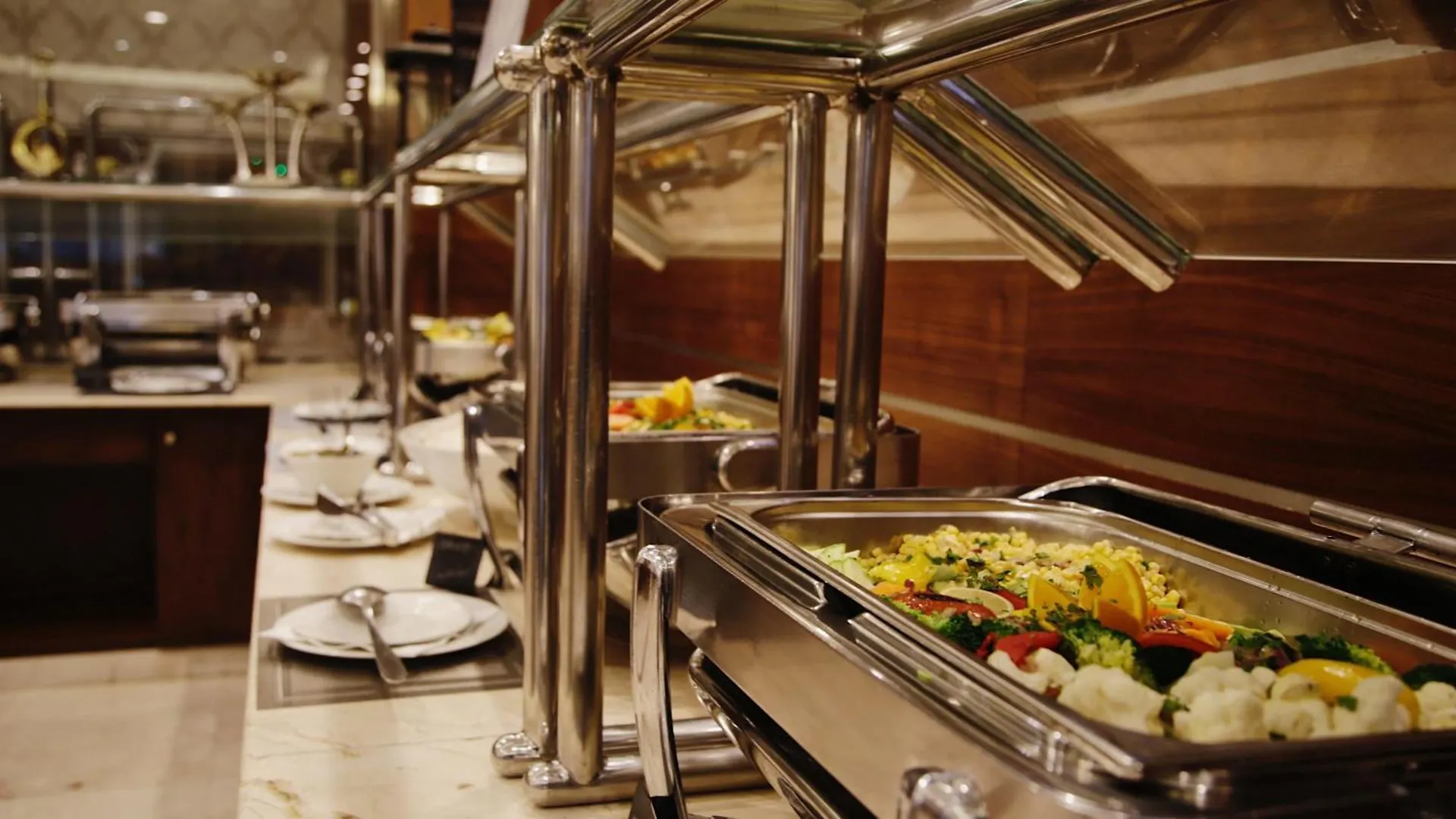 Nozol Royal Inn Hotel Medina Saudi Arabia